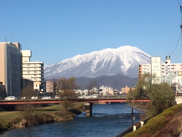 定休日変更と年末年始休業のお知らせ