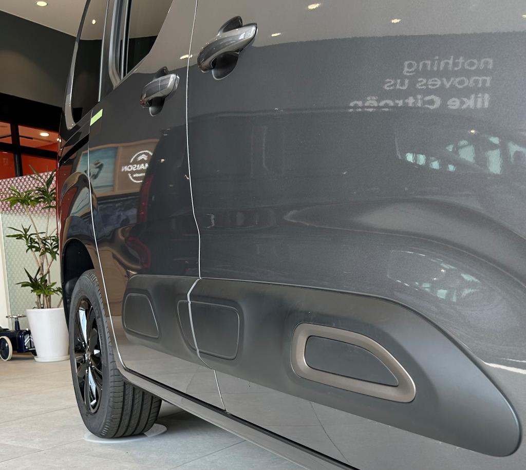 CITROEN BERLINGO TRICO のご紹介です！！